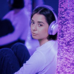 Sylvia Daley-UK - Noise Cancelling Headphones